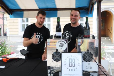 Prvi KUL petek je minil v znamenju pivovarskega festivala Kam na pir V Kamn'k. Kakšen pir Kampir (6)
